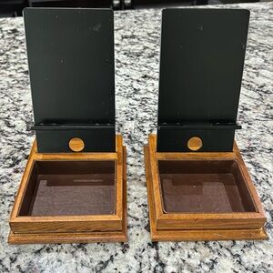 2 Cell phone holder with change tray